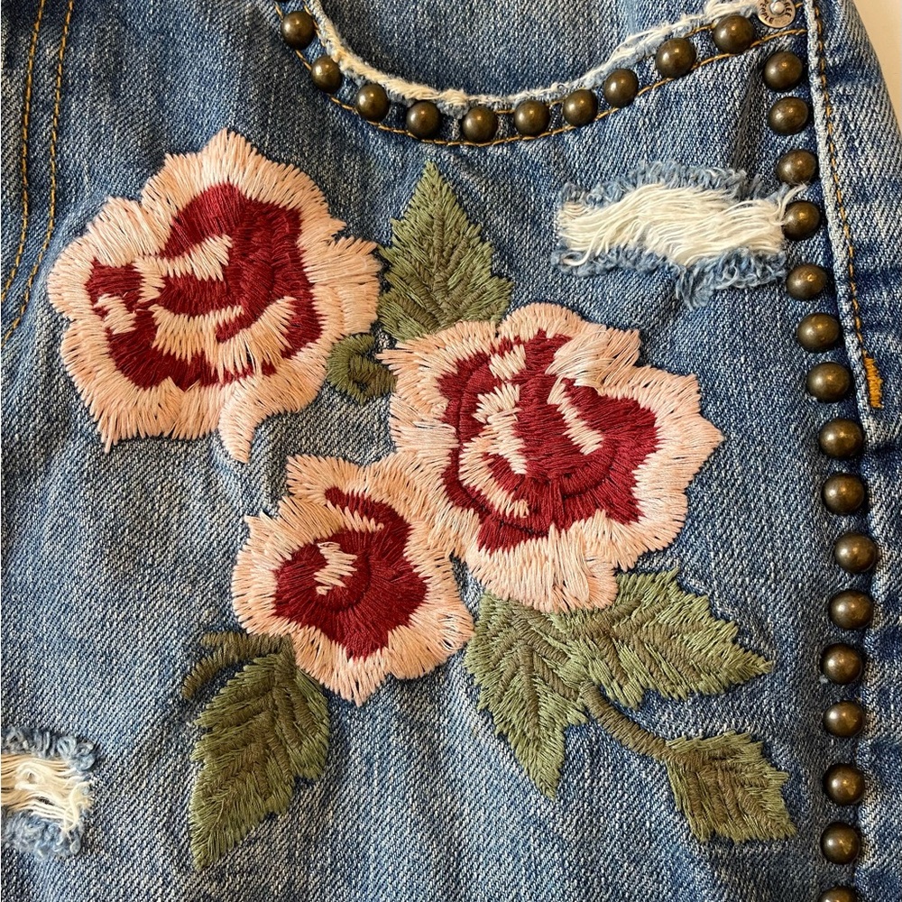Free People Wild Rose Denim Skirt Women 24 Floral Embroidered Studded Distressed - Picture 6 of 8